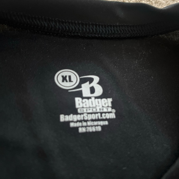 Brand New WWE long sleeve black XL performance shirt - Picture 7 of 8